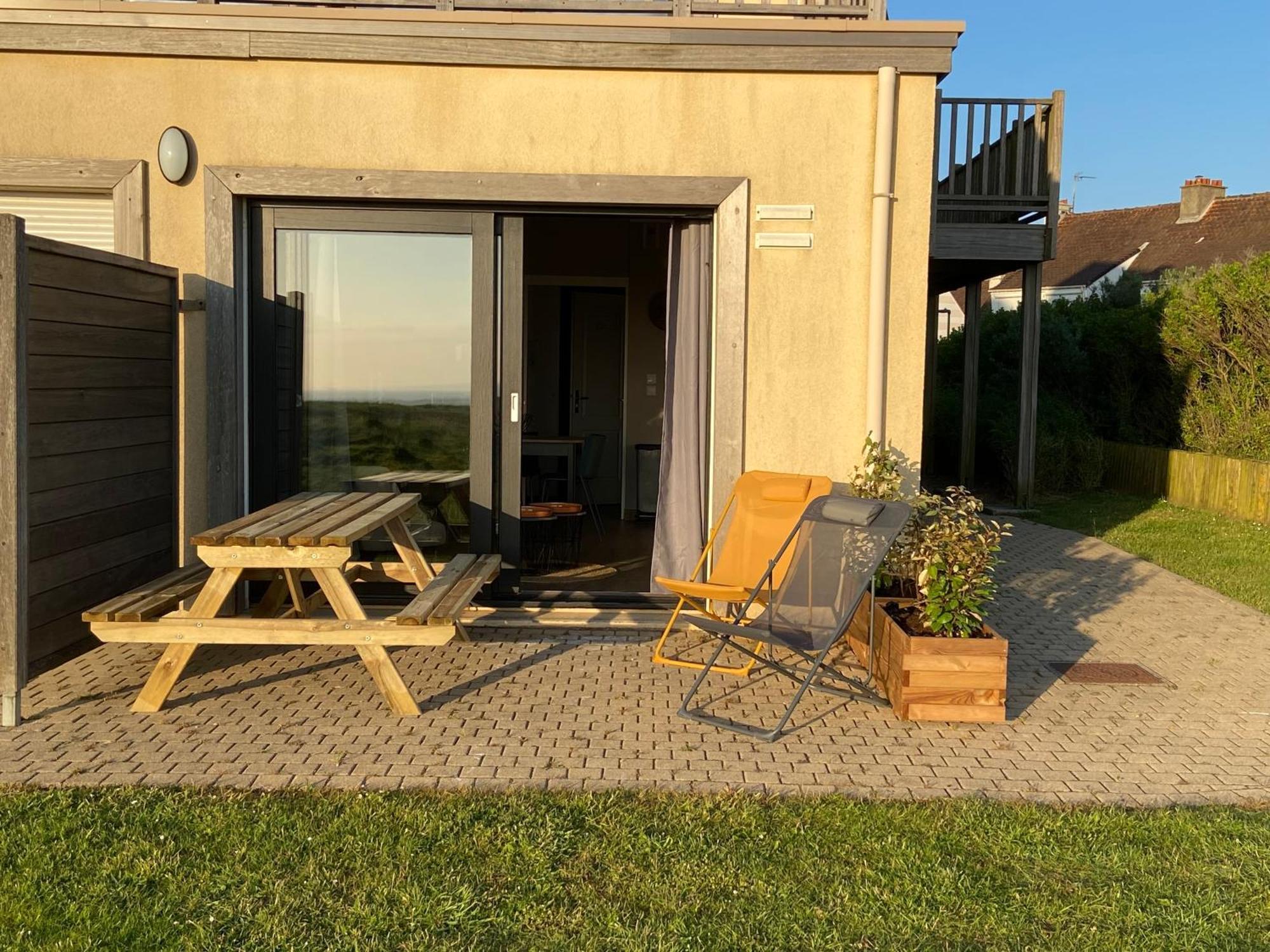 Brise De Mer Sur La Naturelle, Studio A Wimereux , Parking Extérieur photo